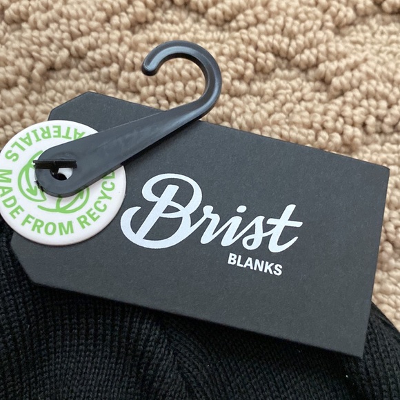 Brand new Golden Road Brewing beanie - Picture 4 of 5